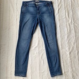 Guess Jeans with Zipper Front Pockets
